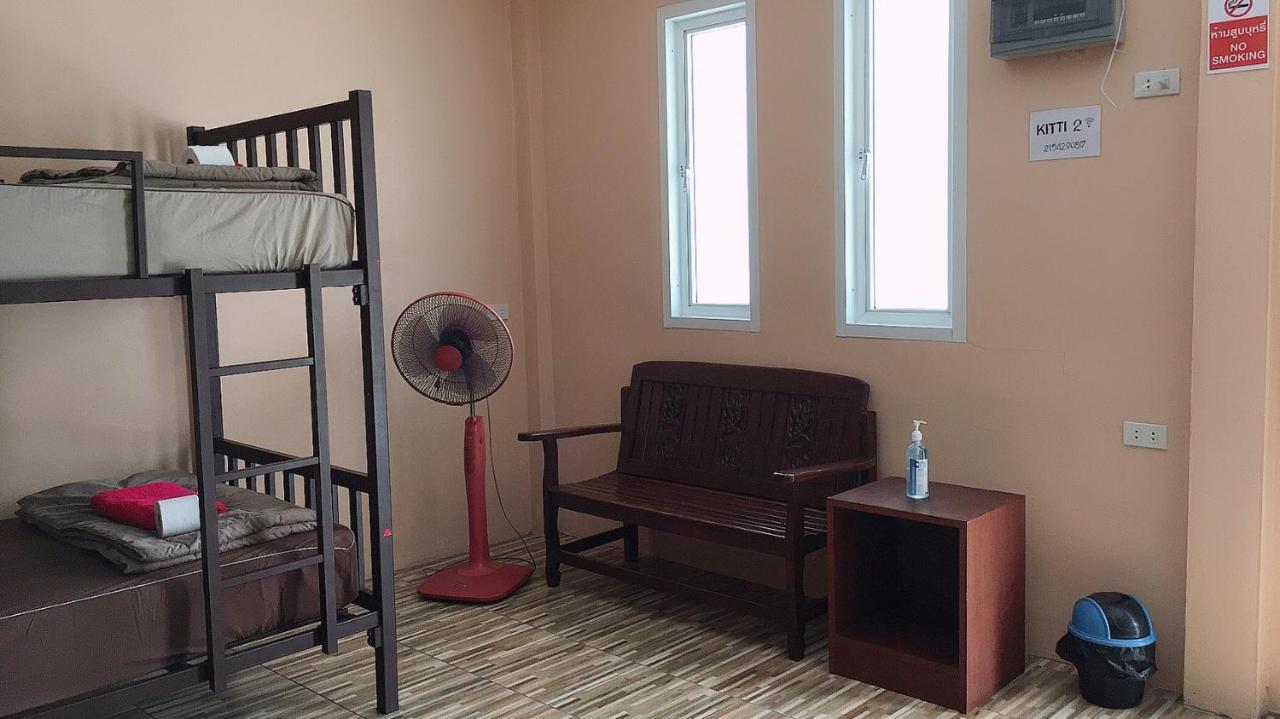 Phatra Hostel Thong Sala Exterior photo