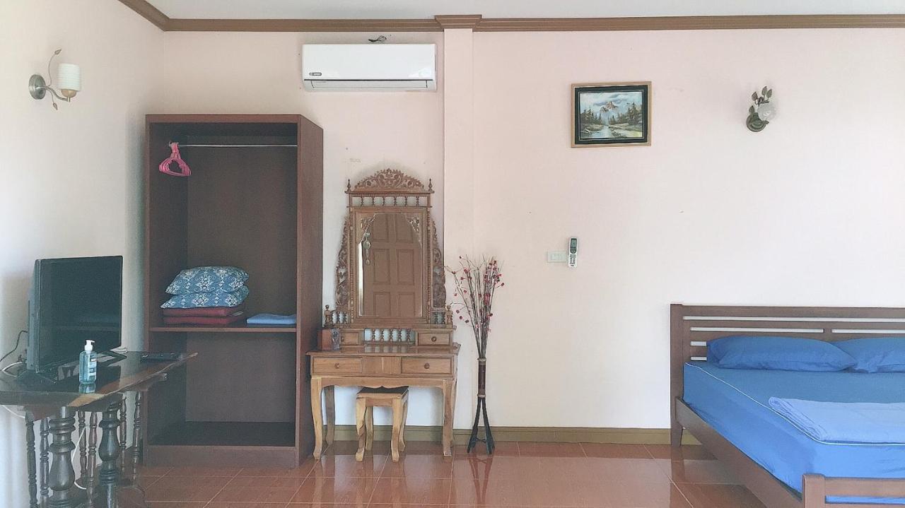 Phatra Hostel Thong Sala Exterior photo